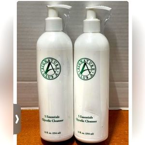 NWT ✅ (Set of 2) SIGNATURE CLUB A ⭐️ ESSENTIALS GLYCOLIC CLEANSERS w/Pumps